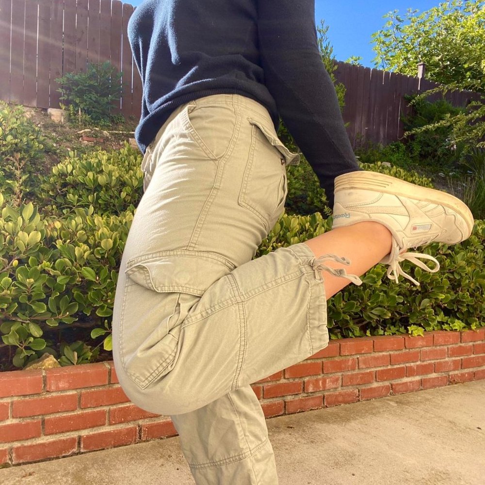 Green Cargo Capris (Medium) 